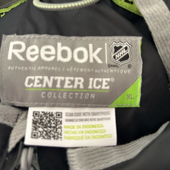 Red Wings Rink Jacket - Picture 5 of 5